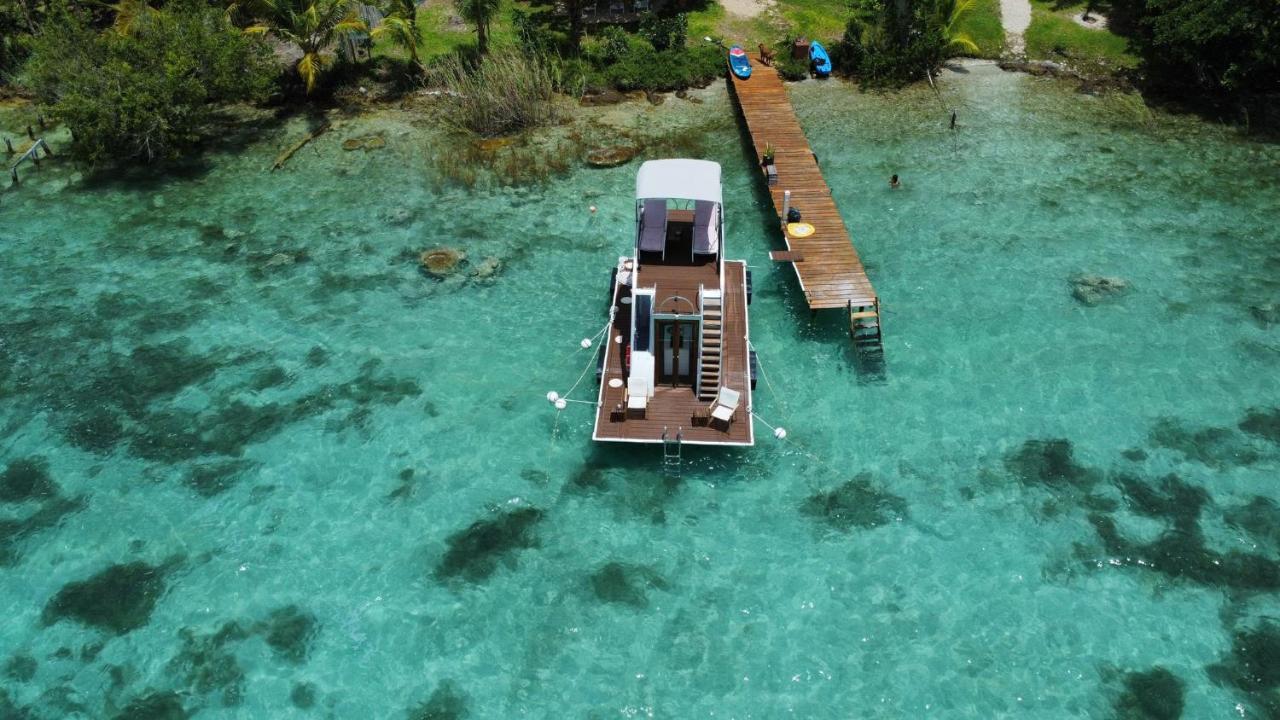 Bleibe- Quedate! Botel Bacalar